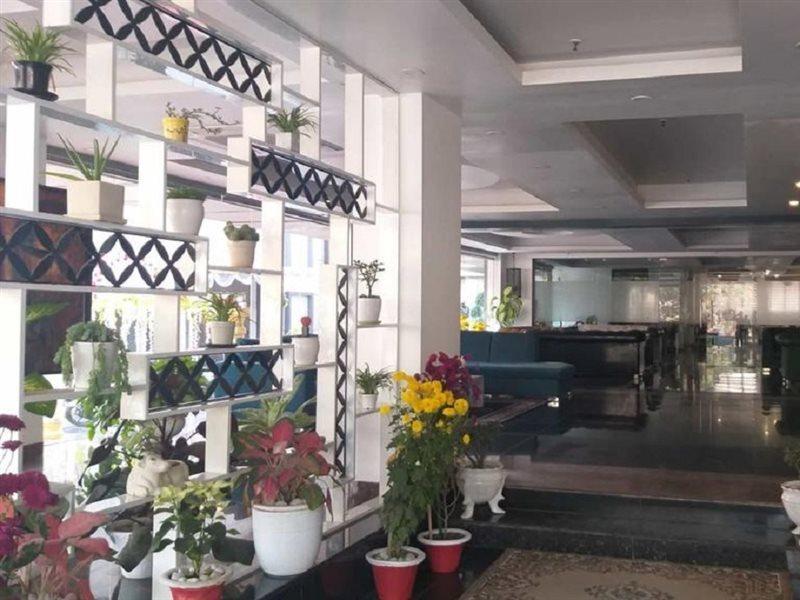 Hotel Vaibhav Варанаси Экстерьер фото