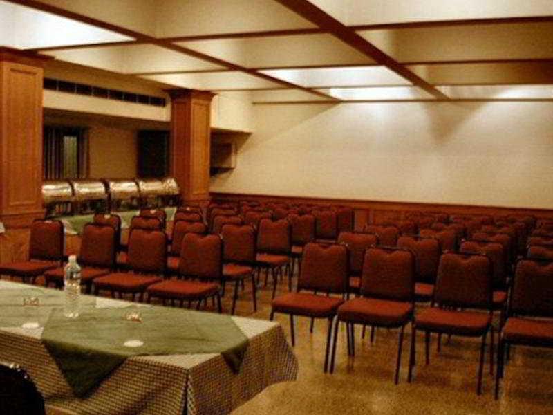 Hotel Vaibhav Варанаси Экстерьер фото