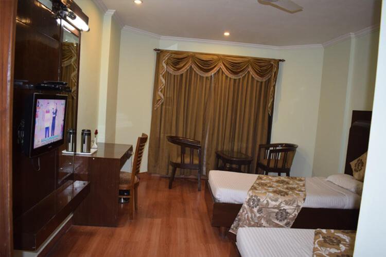 Hotel Vaibhav Варанаси Экстерьер фото