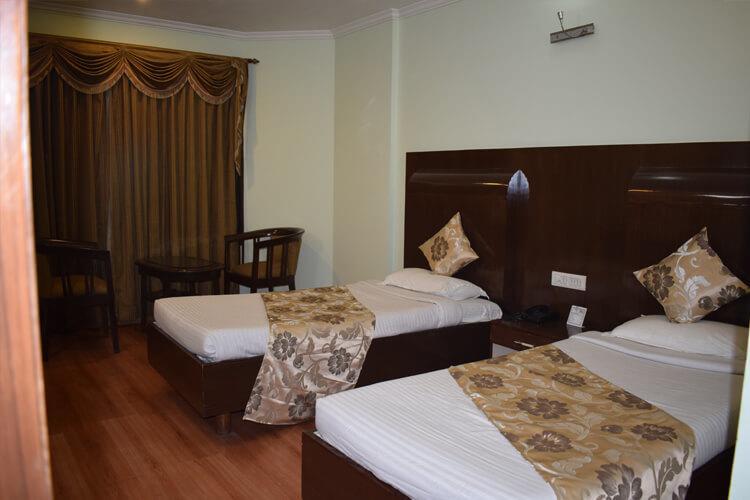 Hotel Vaibhav Варанаси Экстерьер фото